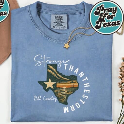 Vintage Pray for Texas Shirt - Image 6